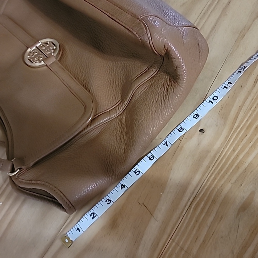 Tory Burch Tote - Picture 12 of 14